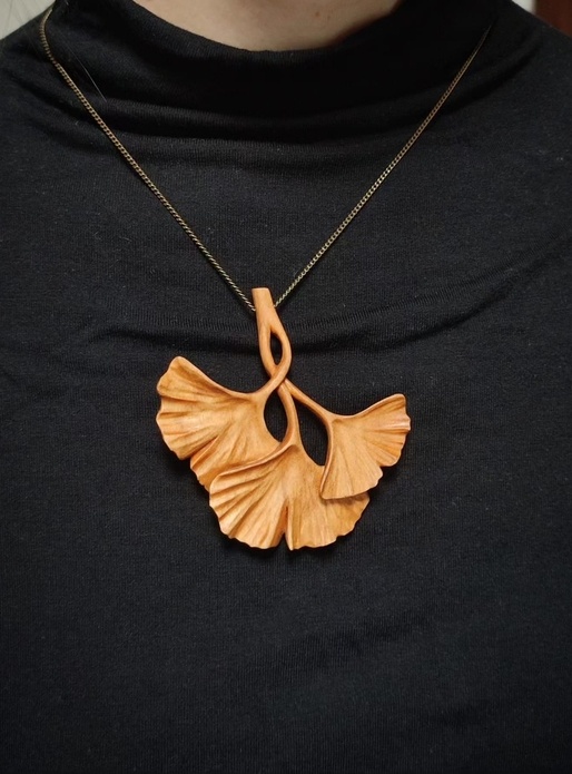 Pendentif Feuilles De Gingko Par Lpacquelet Sur L Air Du Bois