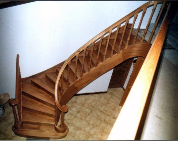 Escalier escamotable latéral par Gwilherm sur L'Air du Bois