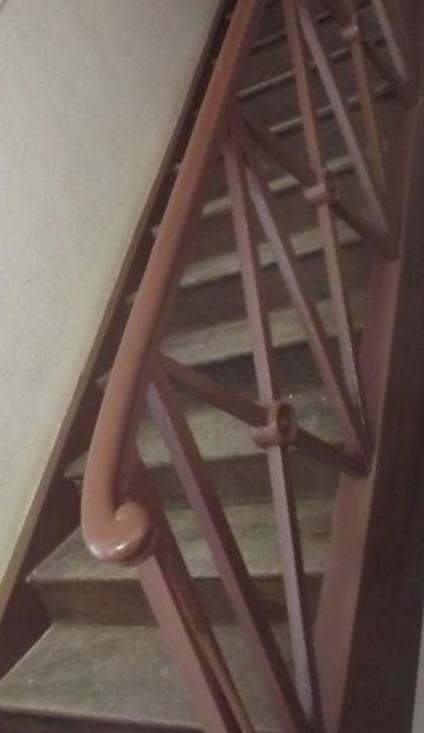 Escalier escamotable latéral par Gwilherm sur L'Air du Bois
