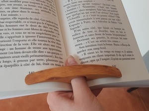 Porte-page : Support de livre à une main par christophe0013 sur L