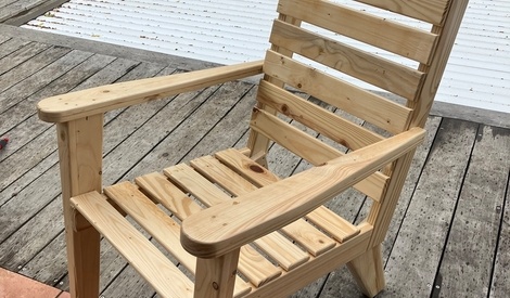 Fauteuil de jardin ( bois de palette ) par RolandC sur L'Air du Bois